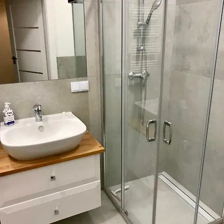 Przydatne Do Podrozy Ministudio Przy Lotnisku Unit Διαμέρισμα Βαρσοβία