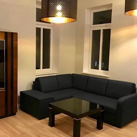 Διαμέρισμα Przydatne Do Podrozy Ministudio Przy Lotnisku Unit Βαρσοβία